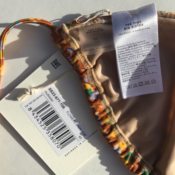 The Tiny Big Sister Flowers Bikini Top - Picture 5 of 7